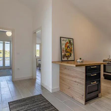 Lovely In With Kitchen